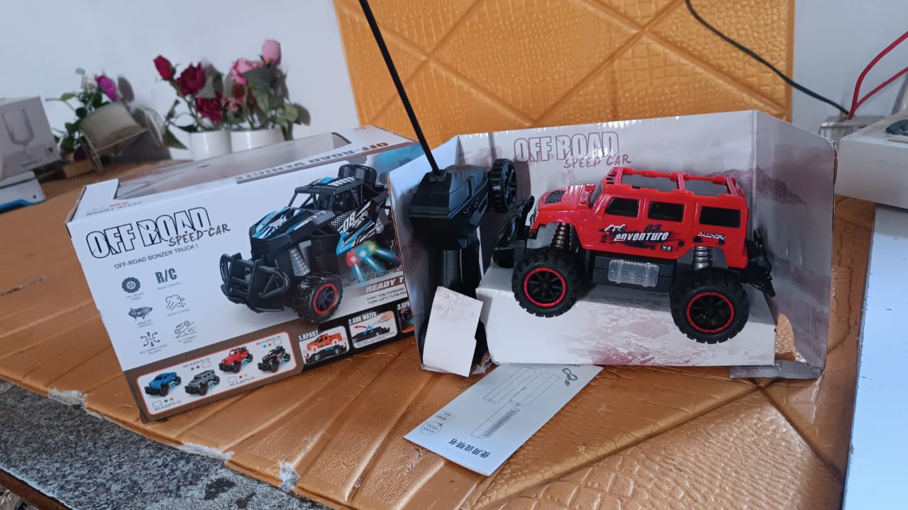 Mist Spray Race Car Toy Off Road Speed Car With Smoke (Water Sprayer Mist With Light) High Strength Climbing Power & Smoke Effect (Color May Vary), Kids Mist Spray Race Car Toy Off Road Speed Car With Smoke (Water Sprayer Mist With Light) High Strength Climbing Power & Smoke Effect (Color May Vary), Kids